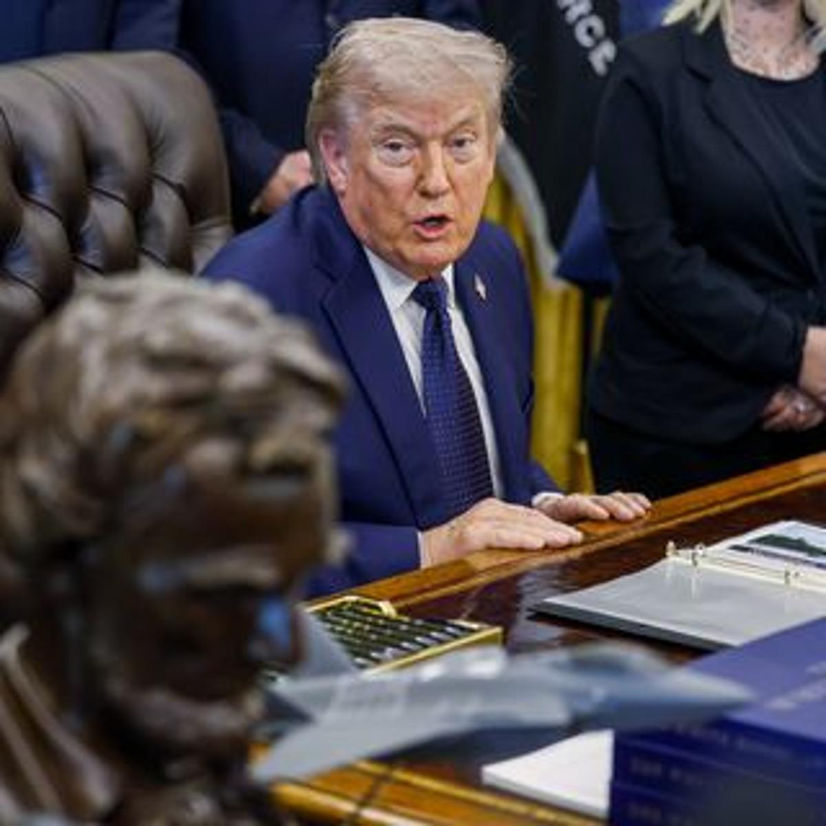 Scoop: Trump Huddles with Oil Execs as Iran Stalemate Drags On