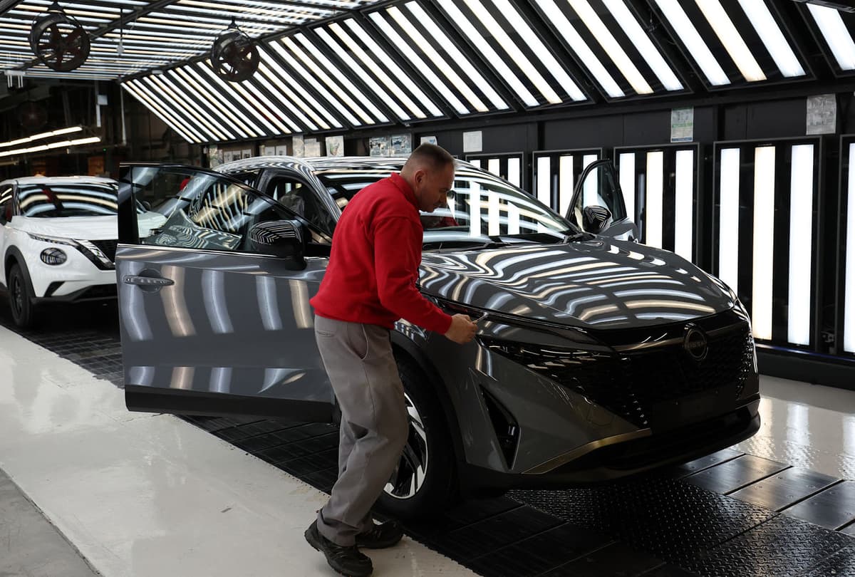 Nissan to Shut Production Line at Sunderland in Cost-Saving Move