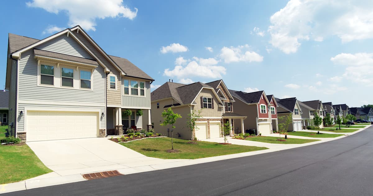 ‘Increasingly Worse Vibes’ Hampering Spring Housing Market