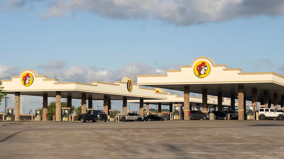Buc-Ee’s Is Loved by Shoppers—But It Got a Big Red Flag From the Better Business Bureau. Here’s What You Need...