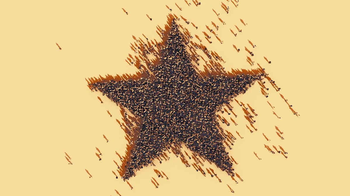 Want to Stand Out at Work? Stop Trying to Be a Star