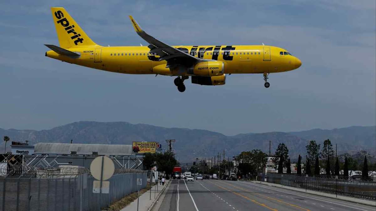 Airlines Face $100bn Hit on Jet Fuel From Iran Energy Shock