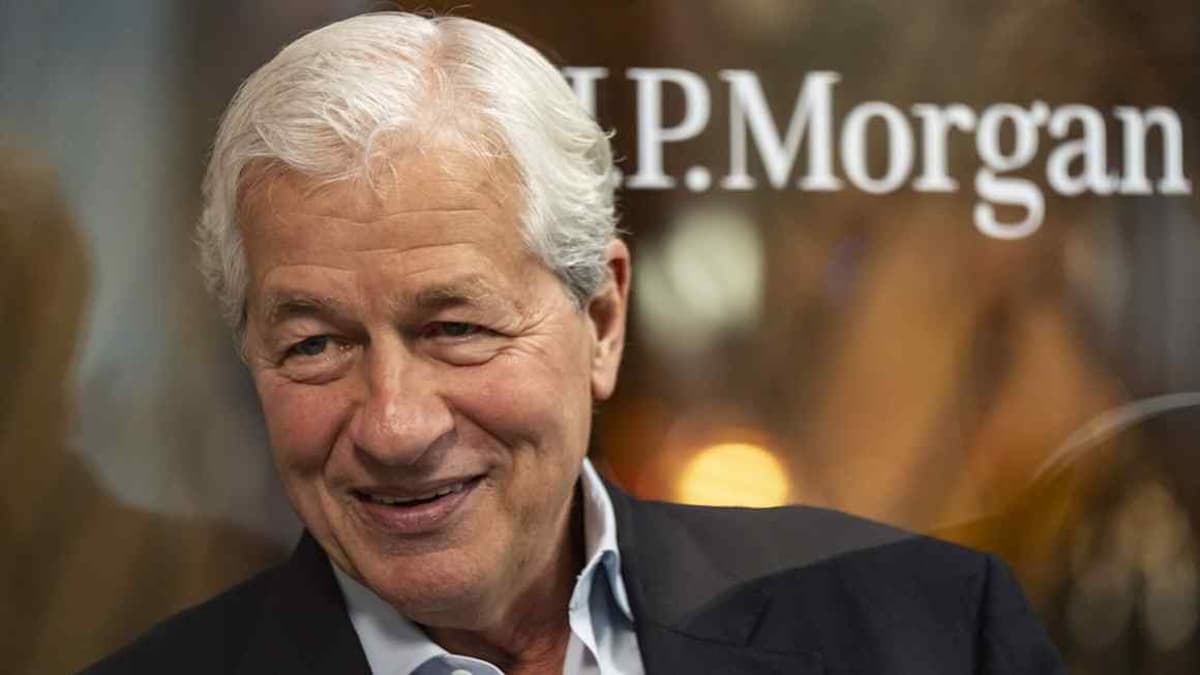 Jamie Dimon Says JPMorgan Could Spend up to $20bn on a New Acquisition