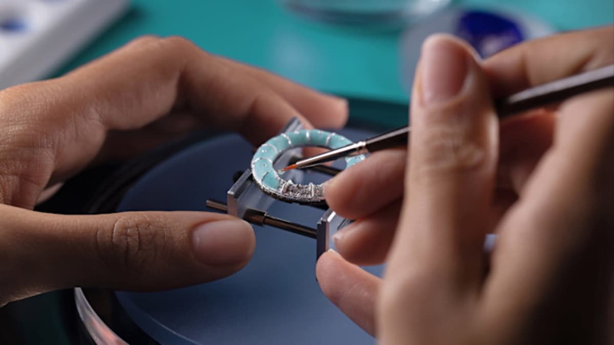 Artisans Recast Landmark Tiffany Designs Into Horological Form