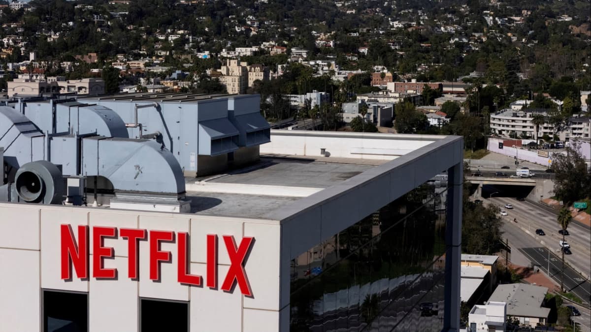 A Dash of ‘Schmuck Insurance’ Could Help Netflix Win Warner Bros
