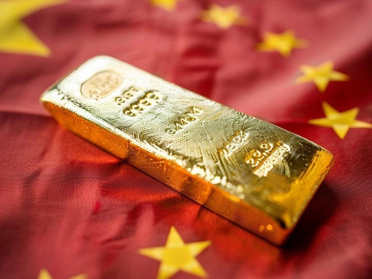 China Continues to Pile Into Gold as Reserves Climb for a 17th Straight Month