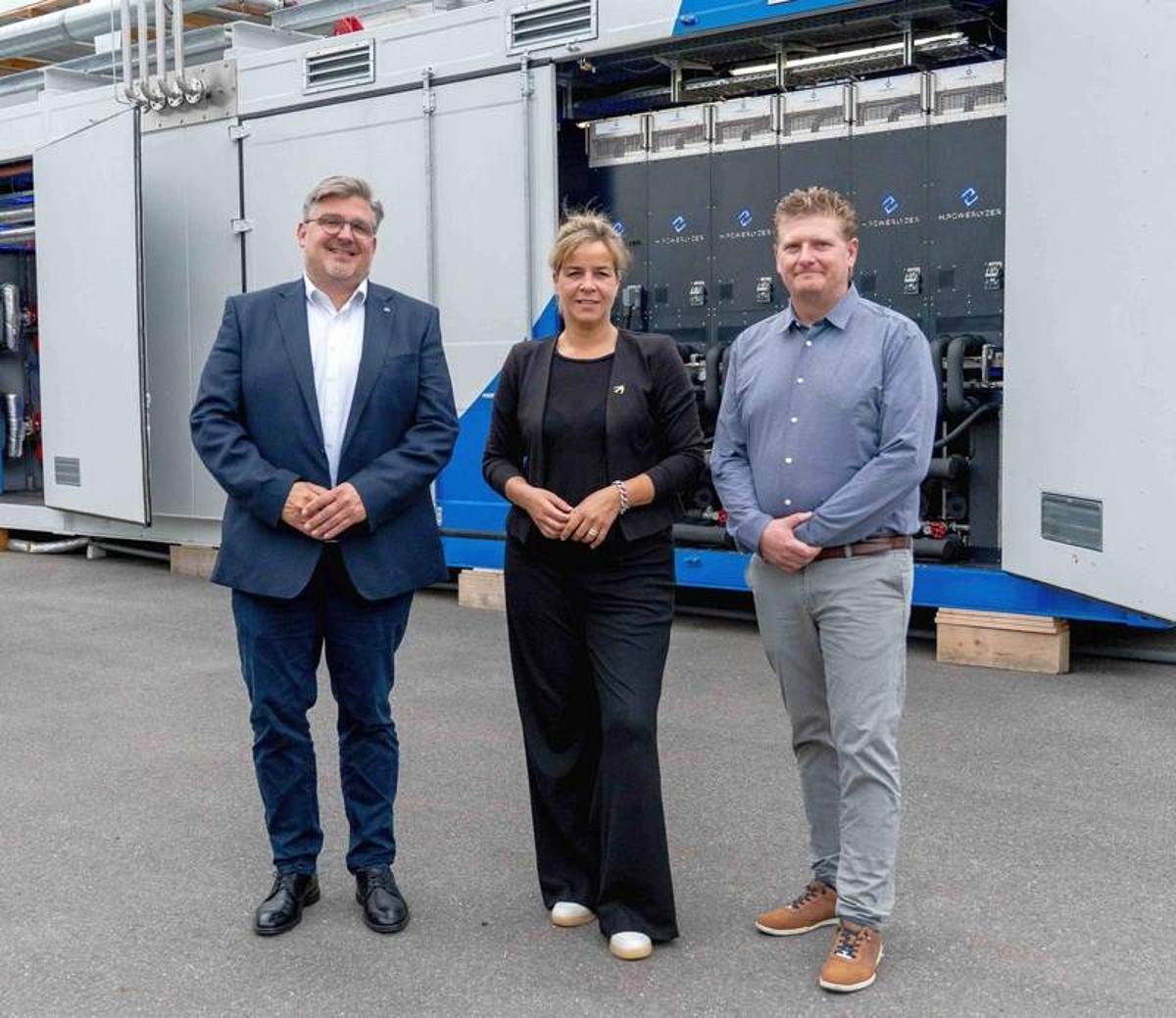 North Rhine-Westphalia's Minister of Economic Affairs Visits German-Dutch Hydrogen BOOST Project