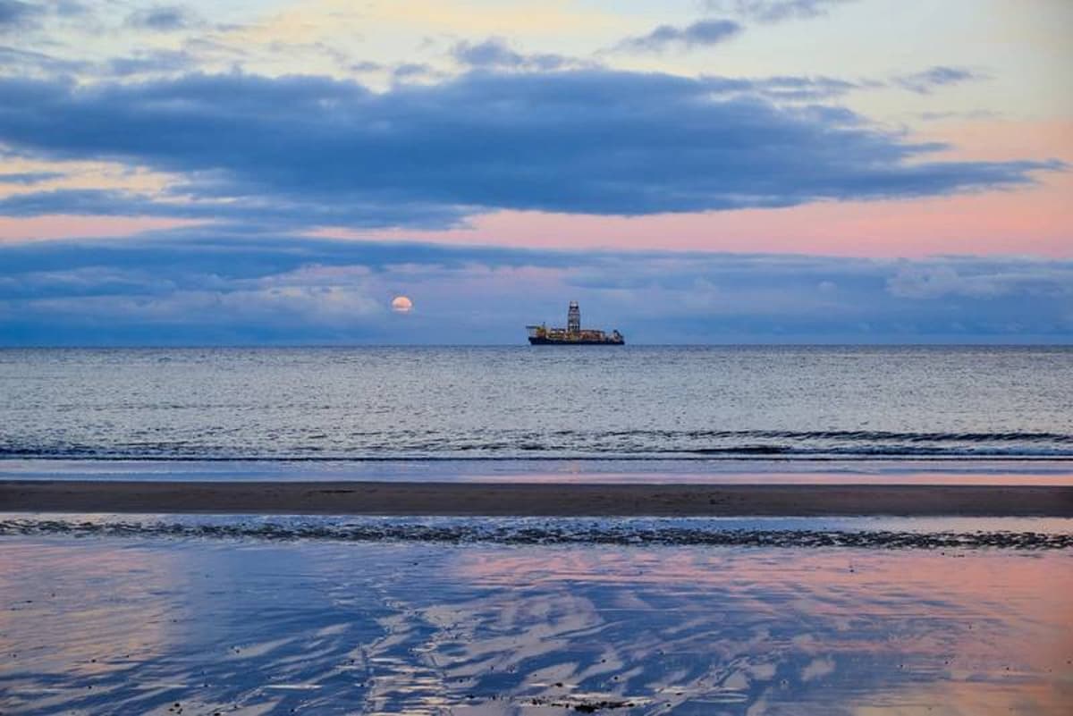 Egypt Approves Draft Offshore Exploration Deal with Chevron
