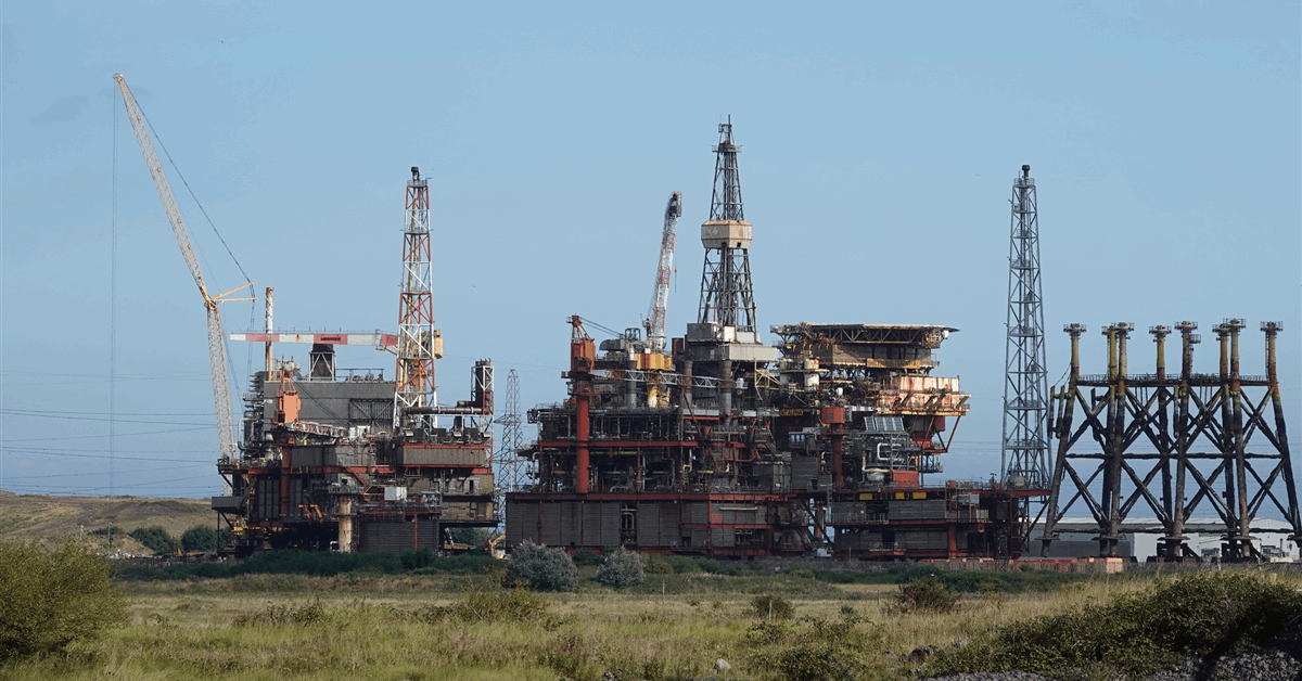 Oil Producers Negotiate Ending Windfall Tax with UK Government