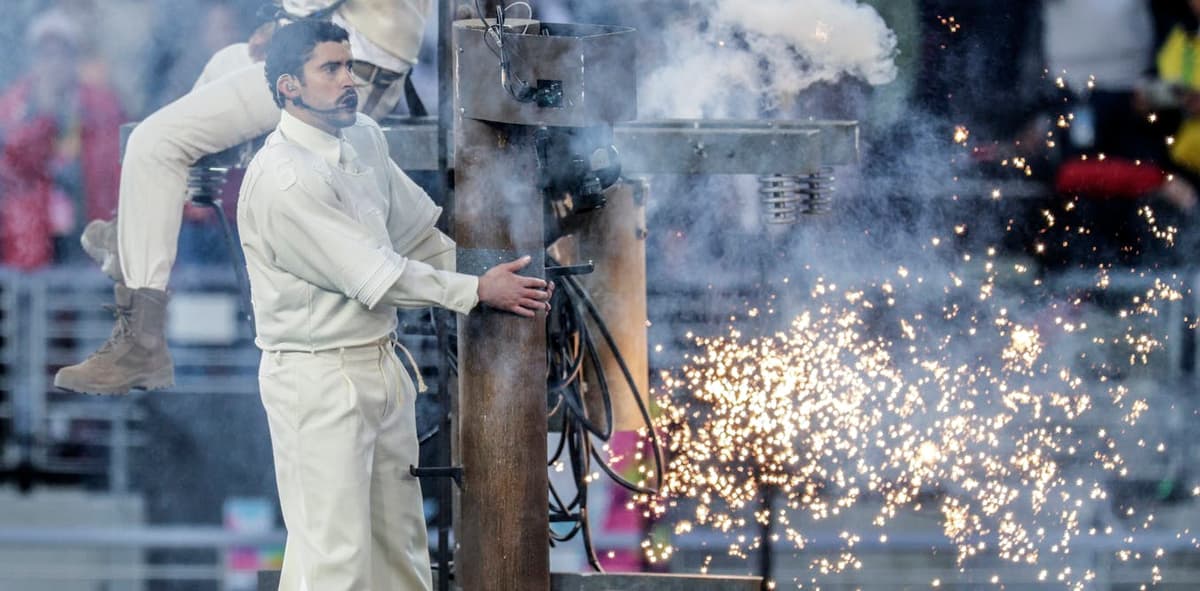 How Bad Bunny’s Power Pole Dance Spotlighted the Colonial Legacy of Energy Poverty