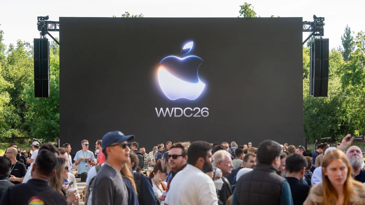 Apple Just Showed Off New Siri. The Smartest Part Was Letting You Watch It Wait