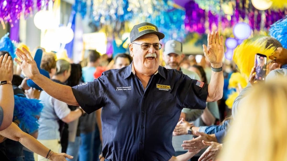 Five Good Things: When Trucking Shows up, From Crash Scenes to Community Giving