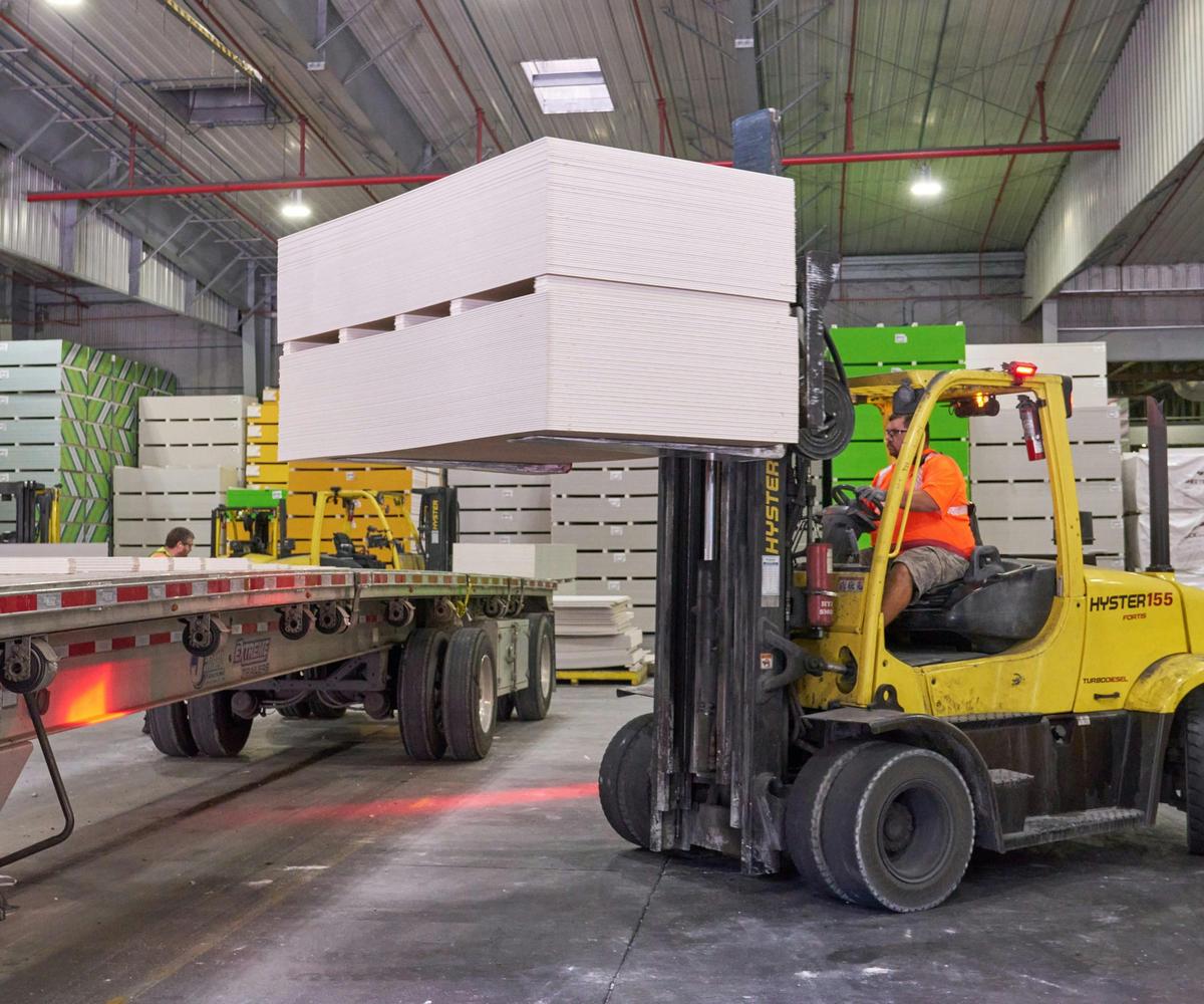 How Manufacturing Lighter and More Durable Building Materials Translates Into Better Climate Outcomes