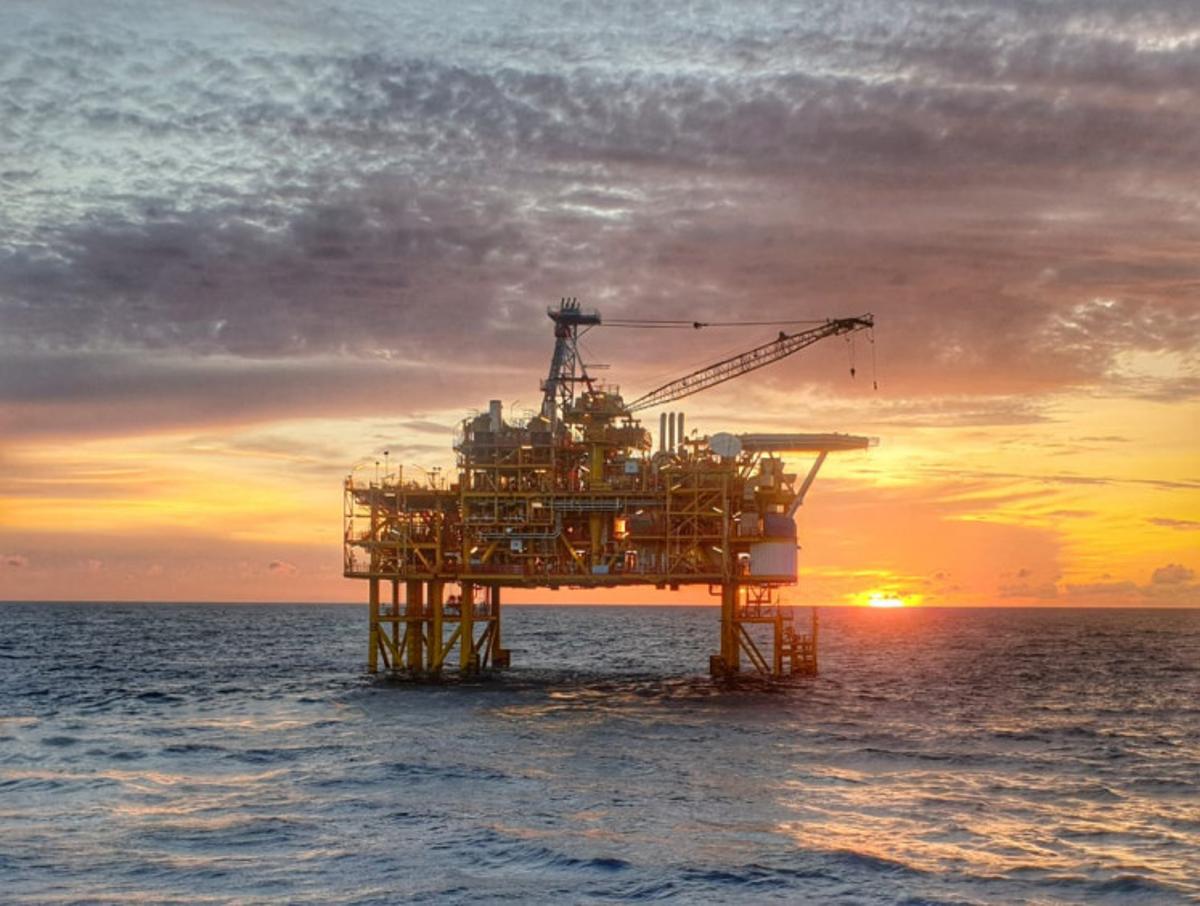 Idle Oil and Gas Projects Risk Losing Licenses, Bahlil Warns