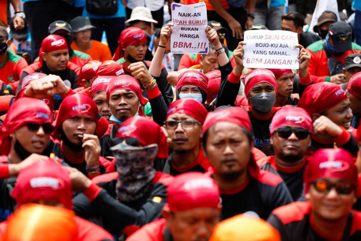 Outsourcing Reform: Protection with Two-Tier Responsibility