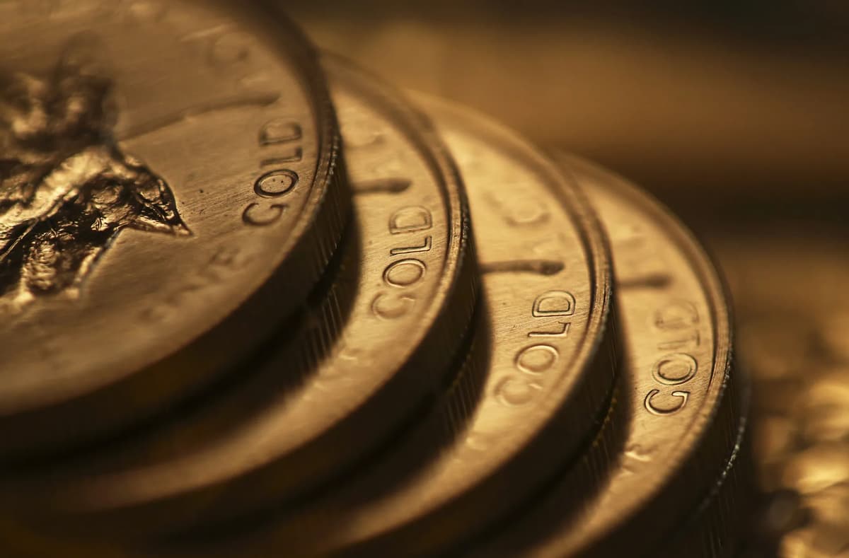How to Add Gold to a Retirement Portfolio Using the Bucket Strategy