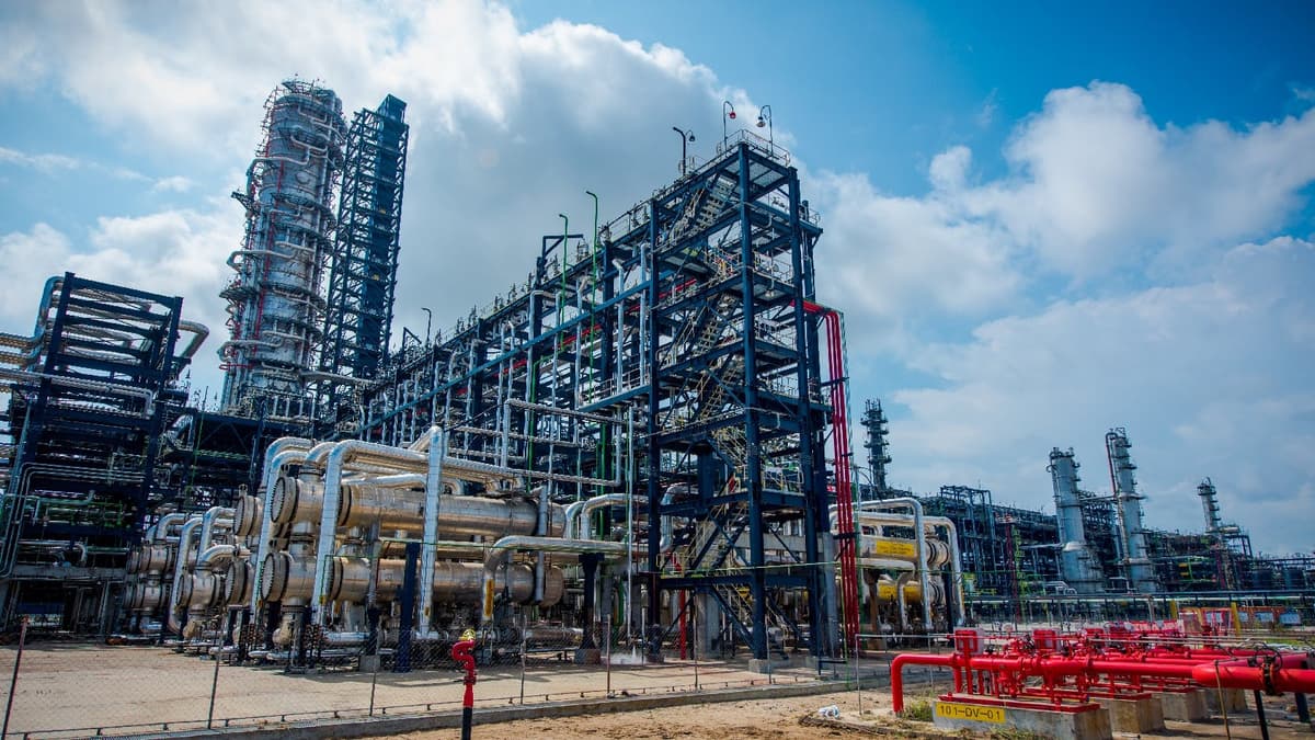 Dangote Advances Petrochemical Expansion at Lekki Refinery
