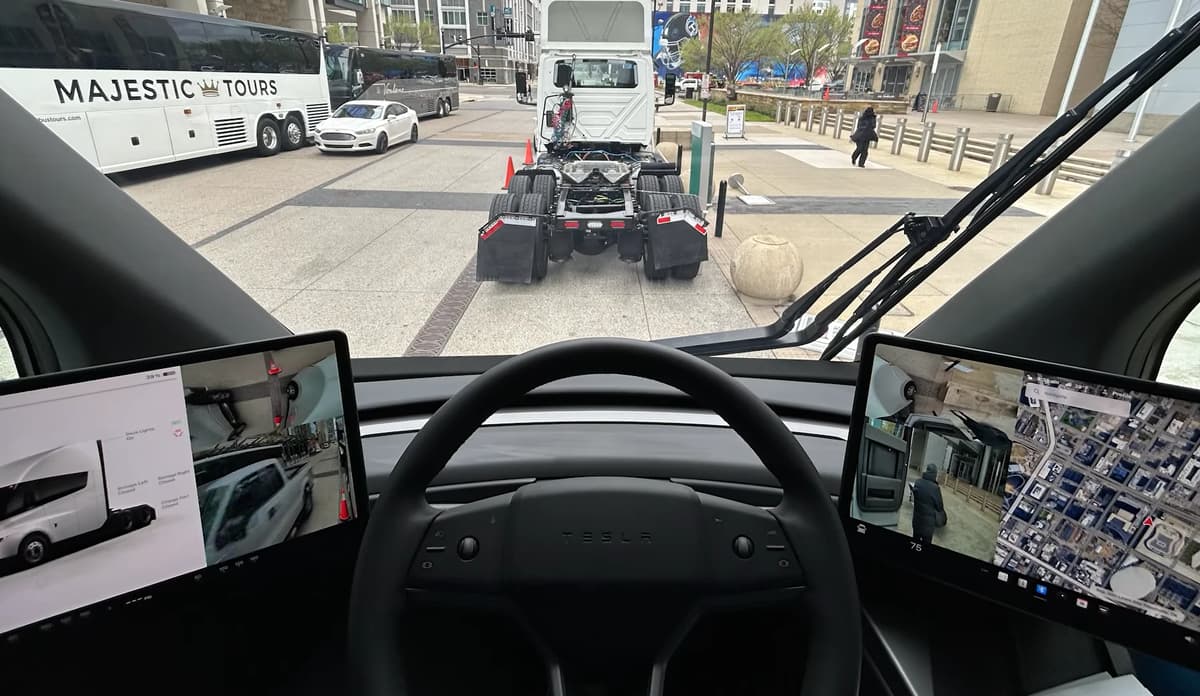 'Like a Cabover' With More Side Glass: Tesla Semi Panorama, Walkaround Vid
