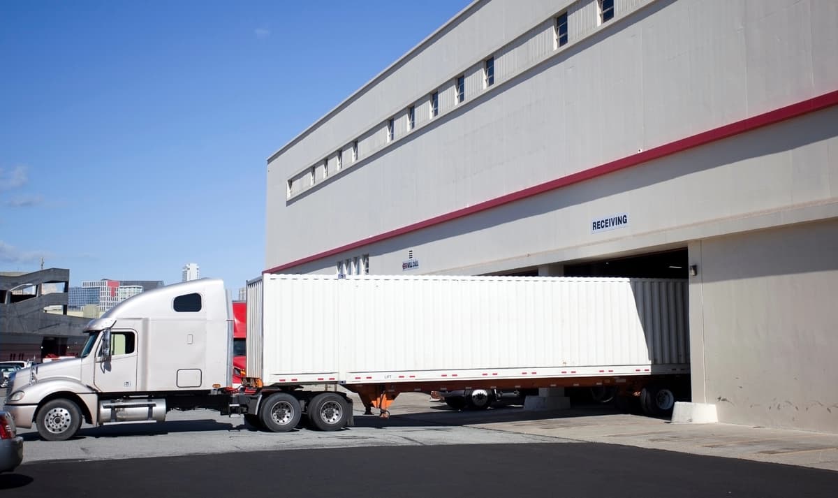 Flatbed Freight's Remarkable Rise -- Total Rates up, Fuel Dips Again