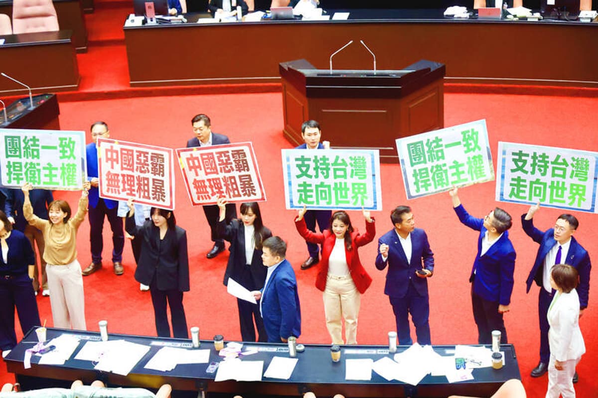 US Urged to Act over Chinese Pressure