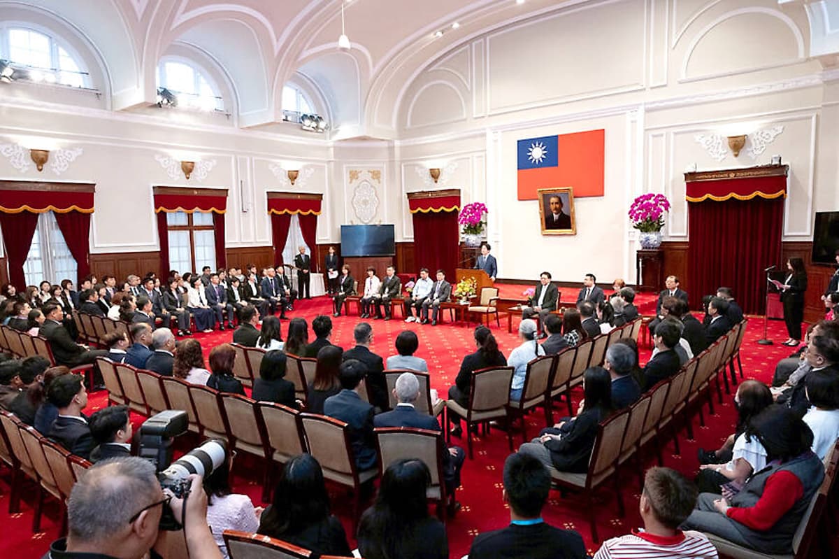 Minimum Wage Soon to Pass NT$30,000: Lai