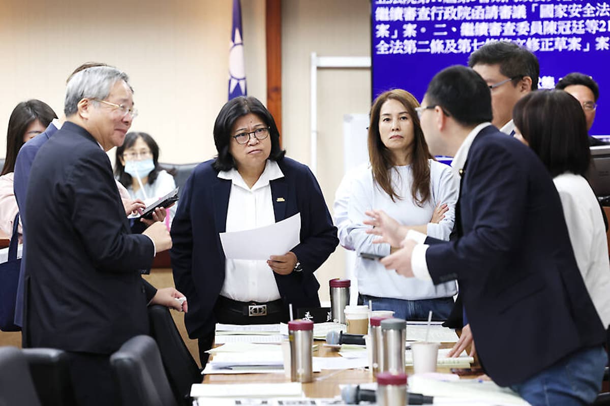 Legislators Push Back on Security Act Amendment