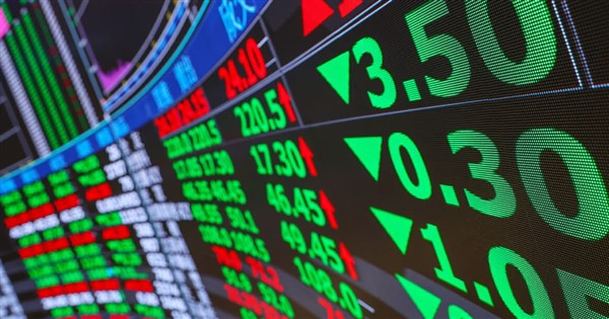 Taiex Posts 3rd Steepest Point Drop Ever as Tech Stocks Hammered