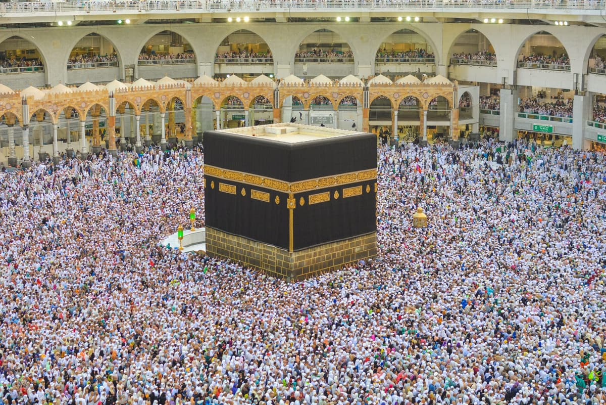 Intense Heat During Mecca’s Spring Threatens Millions of Hajj Pilgrims