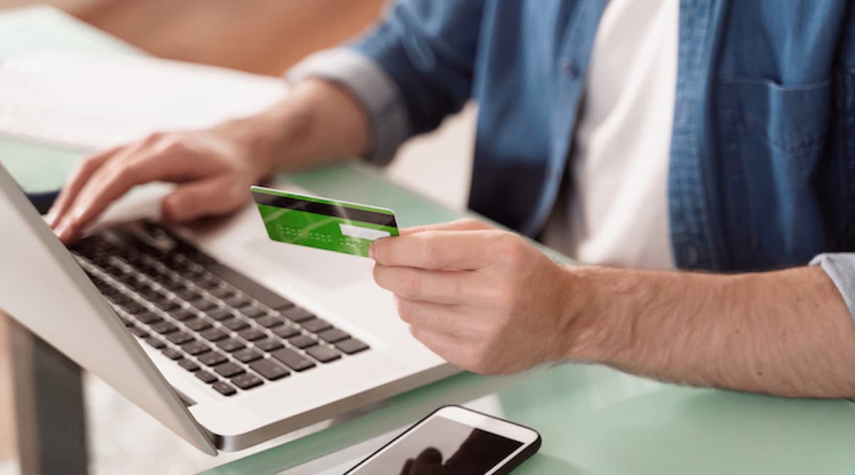 Booming Online Sales and Generational Differences: Australia’s Year in E-Commerce