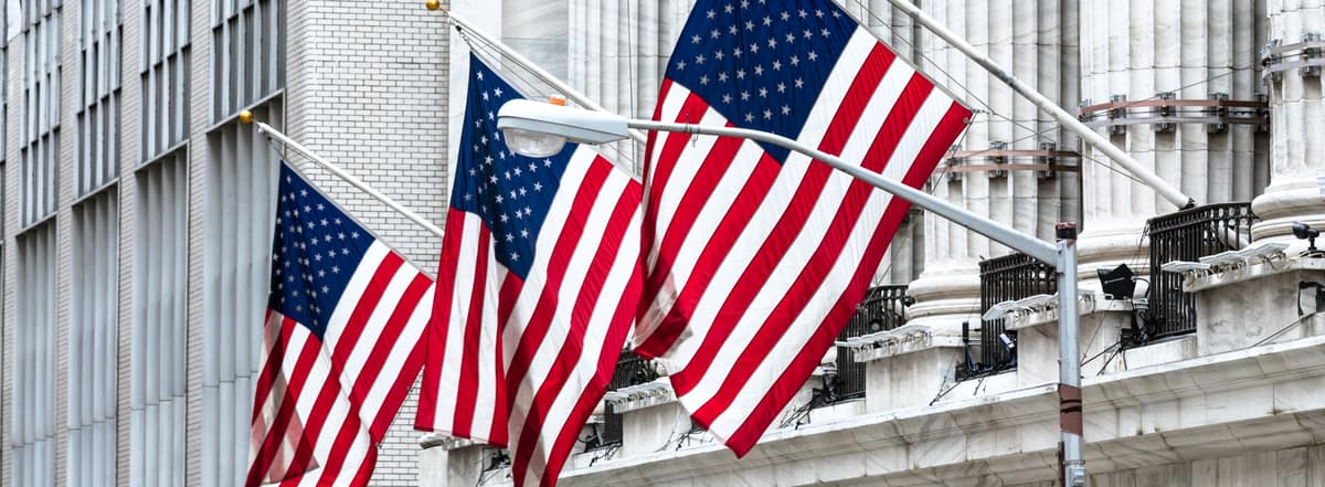 ETF Giants Compete for Nasdaq-100: Similar Funds Monitor Impact for Investors