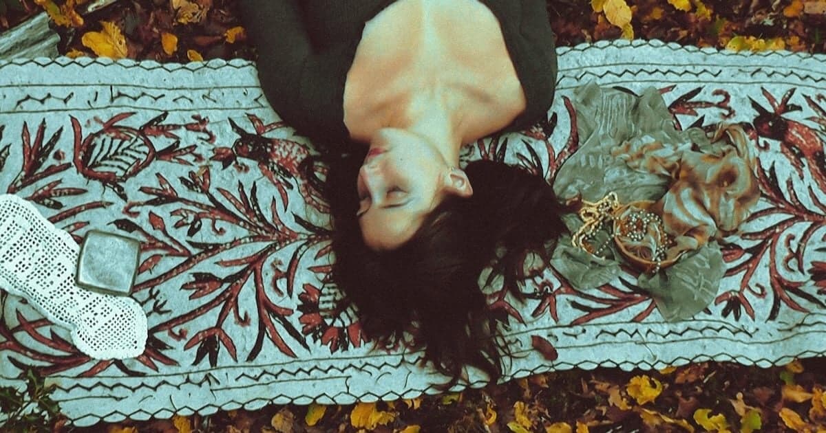 Charlie Franklin Announces Self-Titled Debut EP, Shares ‘Patchwork of Colours’