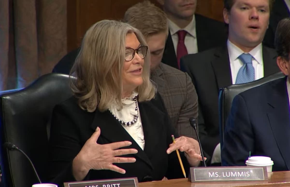 Clarity Act Clears Senate Banking Committee