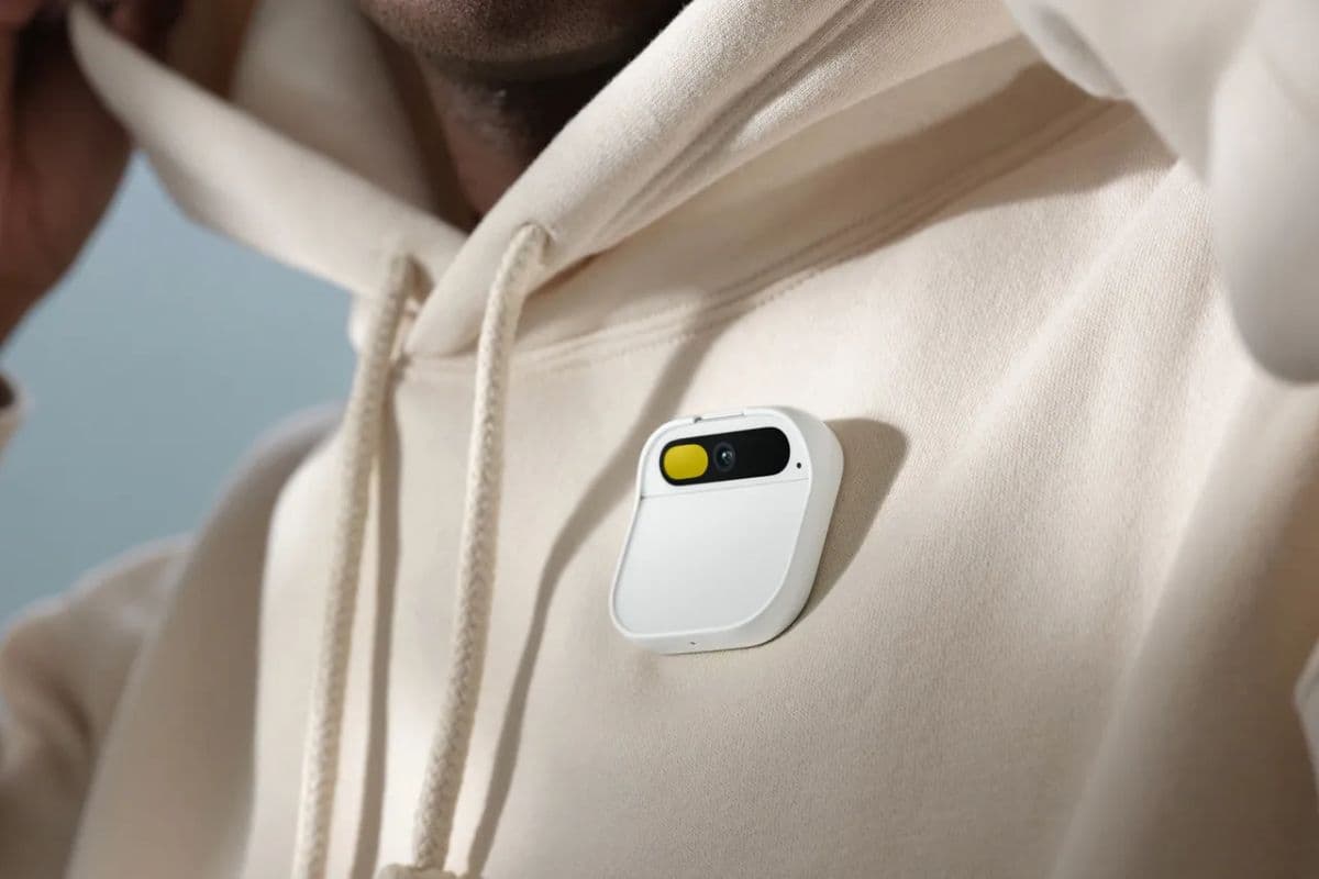Humane Ai Pin Hacks Turn the Discontinued Gadget Into a Standalone Android-Powered Gadget
