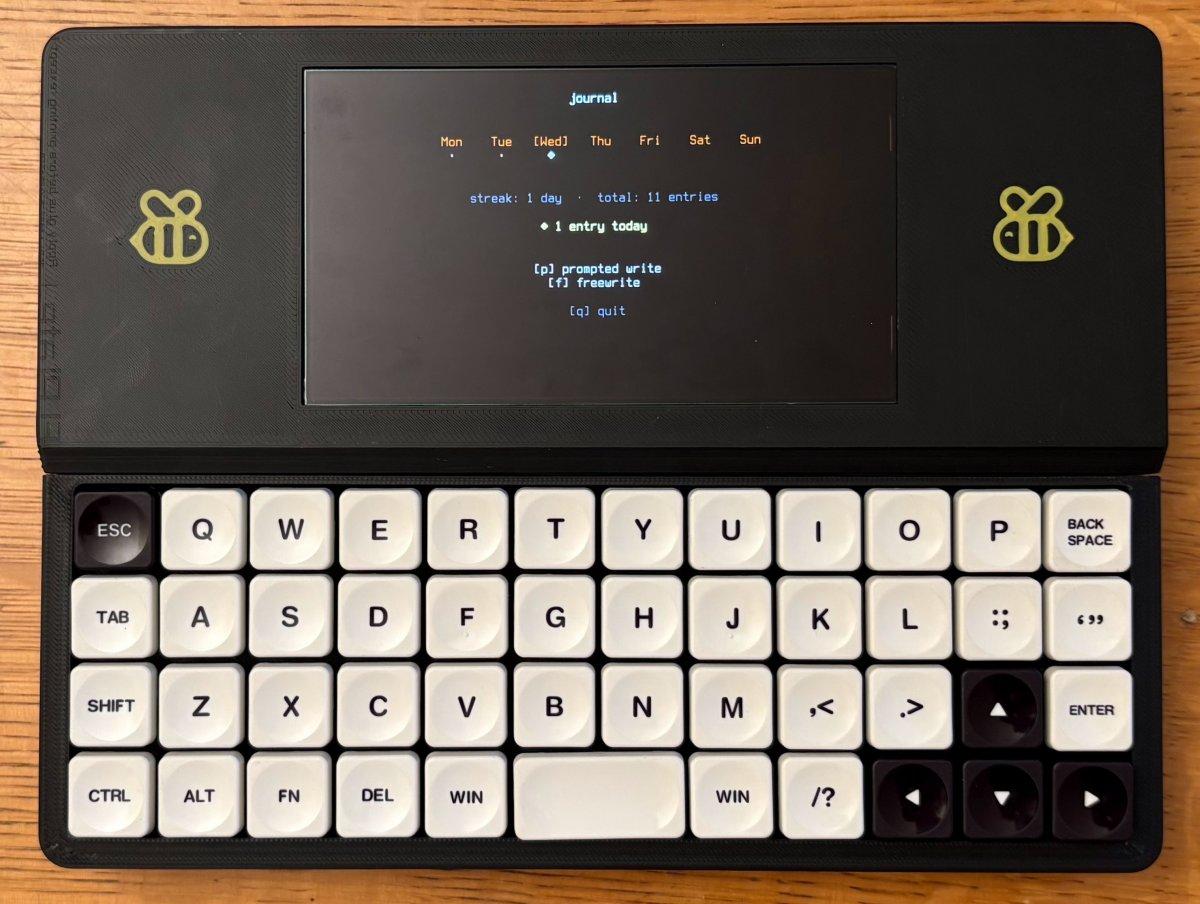 Bee Write Back Is a DIY Distraction-Free Writing Machine with OLED Display and Mechanical Keyboard