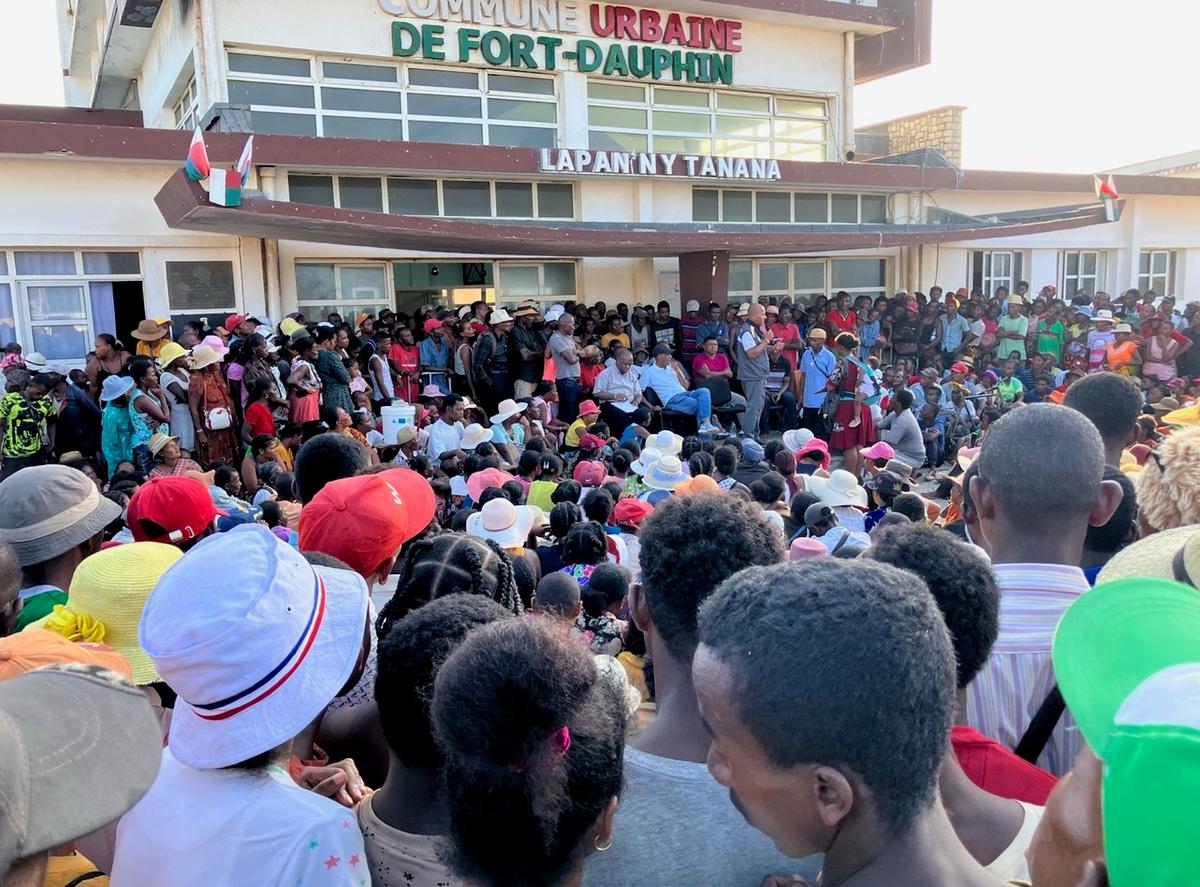 Blue in the Face Demanding Transparent, Just and Equitable Outcomes: QMM, Madagascar