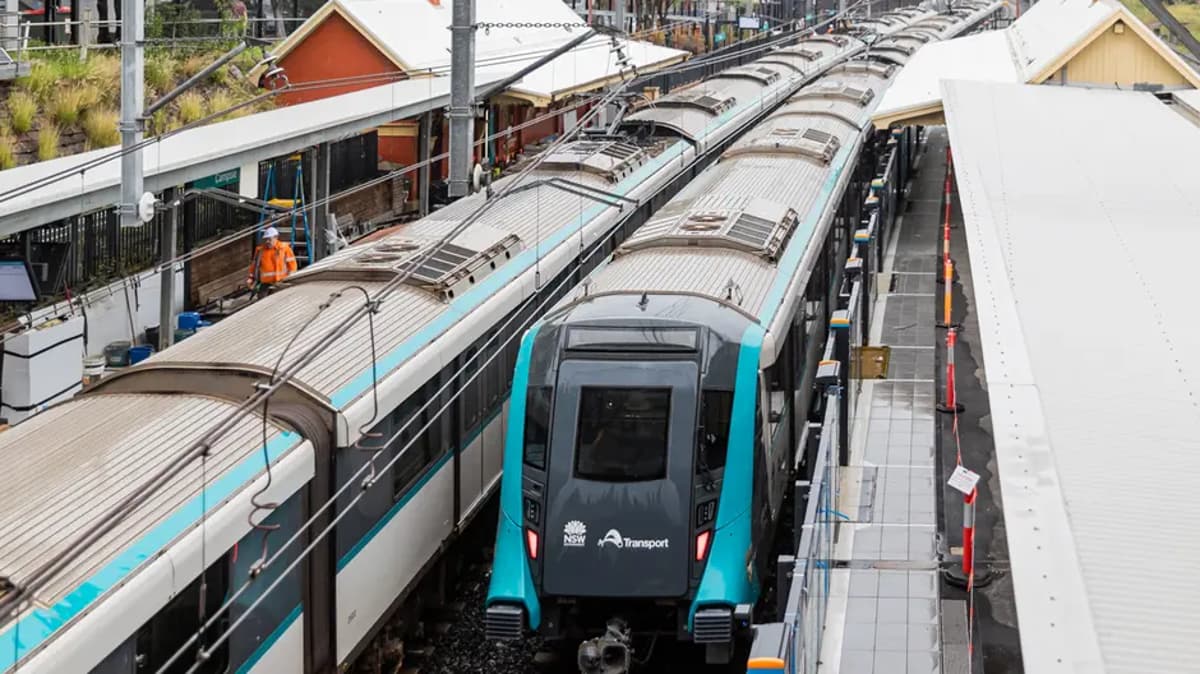 Friday Reads for 24 April