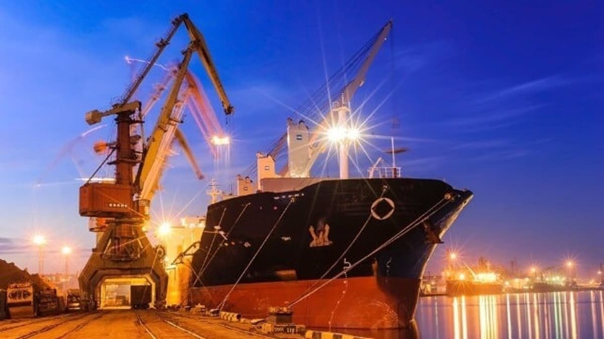 The Hidden Clause Contradictions Driving Demurrage Claims
