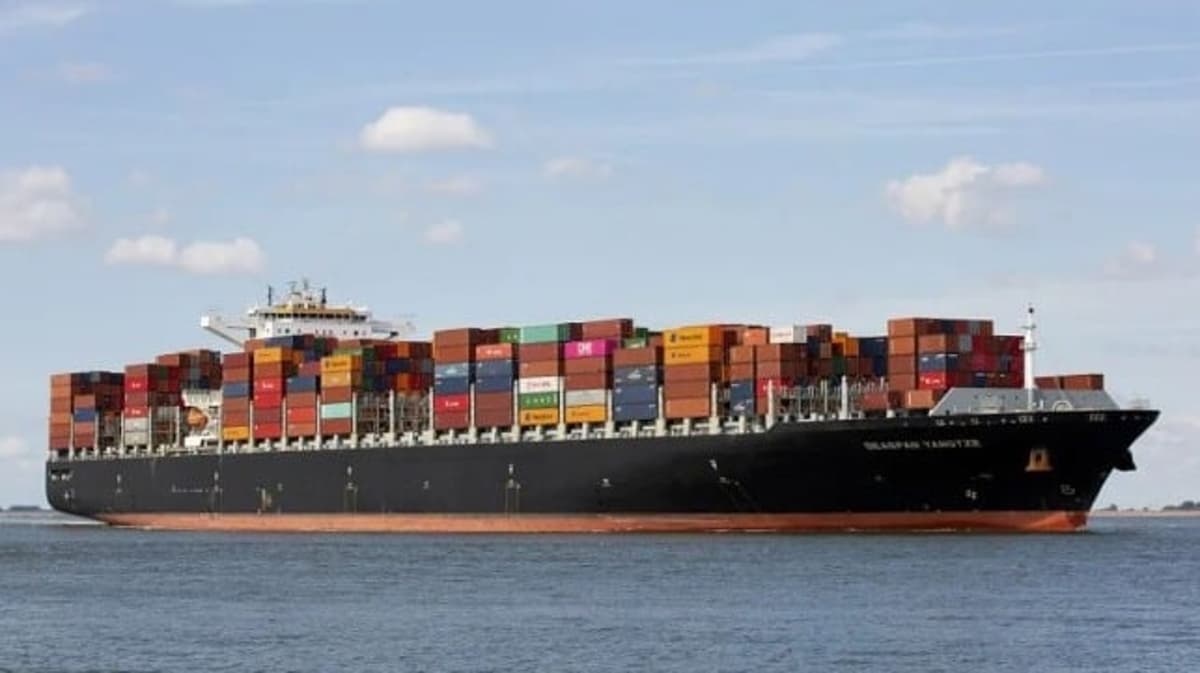 Yangzijiang Shipbuilding Completes $825.7M Strategic Investment for 10% Stake in Seaspan