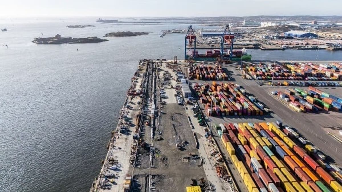 Port of Gothenburg Signs €18M Dredging Contract for Major Fairway Project