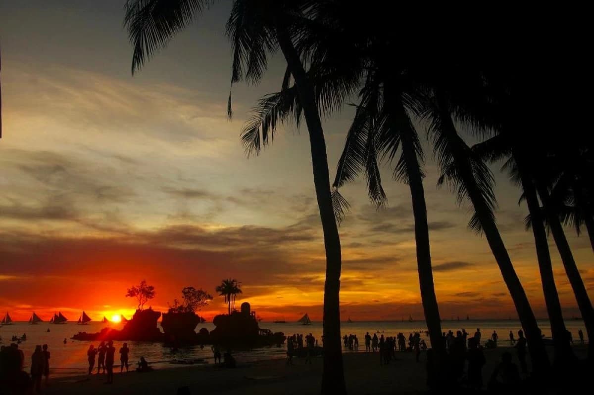 Boracay Group Asks PBBM to Halt Bridge Project
