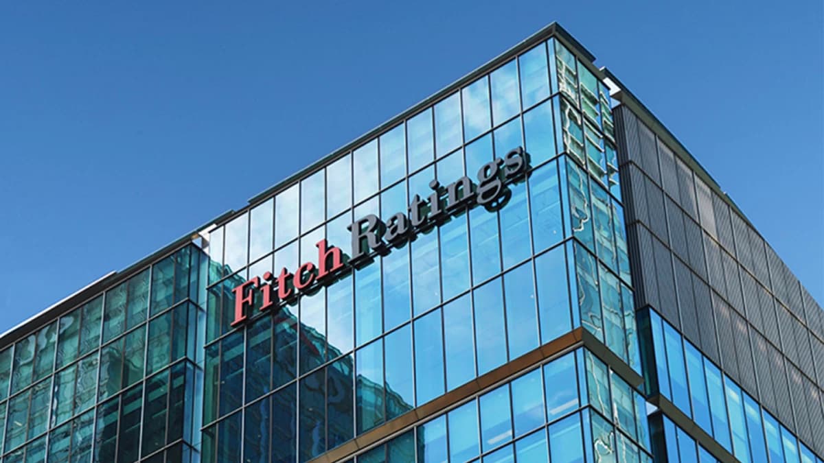 Fitch Downgrades Outlook on Philippine Banks to ‘Deteriorating’ as US-Iran War Threatens Lending Growth