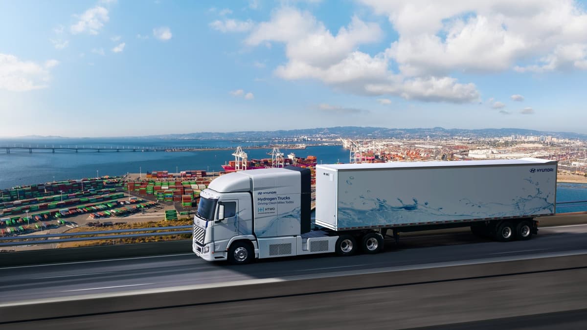 Hyundai Launches XCIENT Fuel Cell Trucks in Canada
