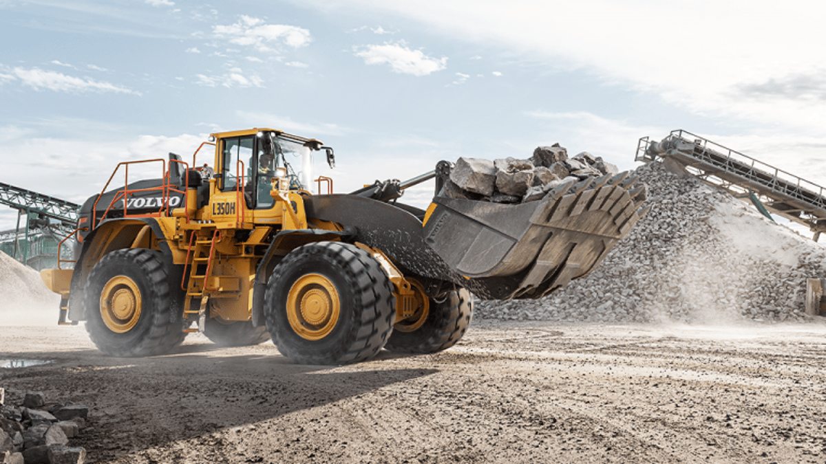 Volvo CE Launches Updates Across Large, Mid-Size, and Compact Wheel Loaders