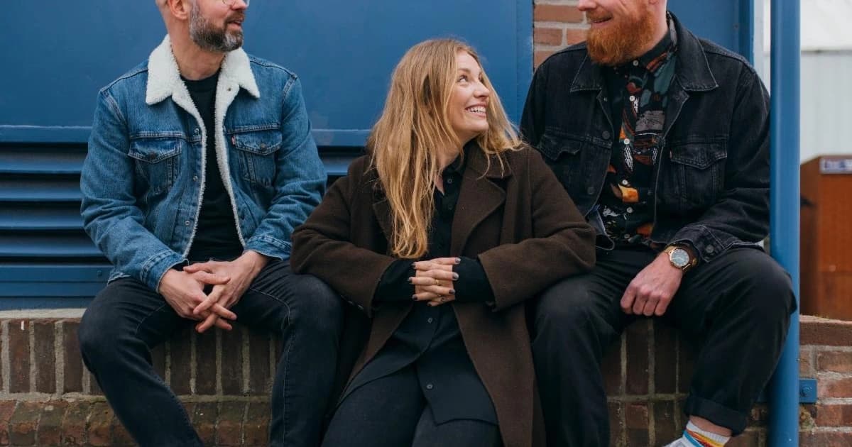 Tour News: Bright Eyes, Black Country New Road, Sleaford Mods, Ian Sweet, Tinlicker, Tigercub, More