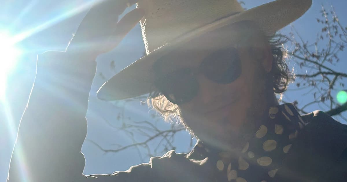 Justin Vernon Covering Bob Dylan at Eaux Claires 2026: “I’m Trying to Turn Bon Into Bob”