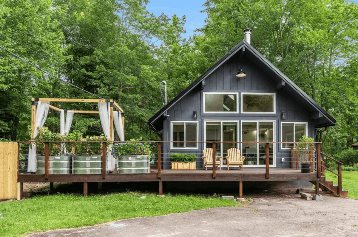 9 Woodsy Poconos Airbnbs Made for Unplugging