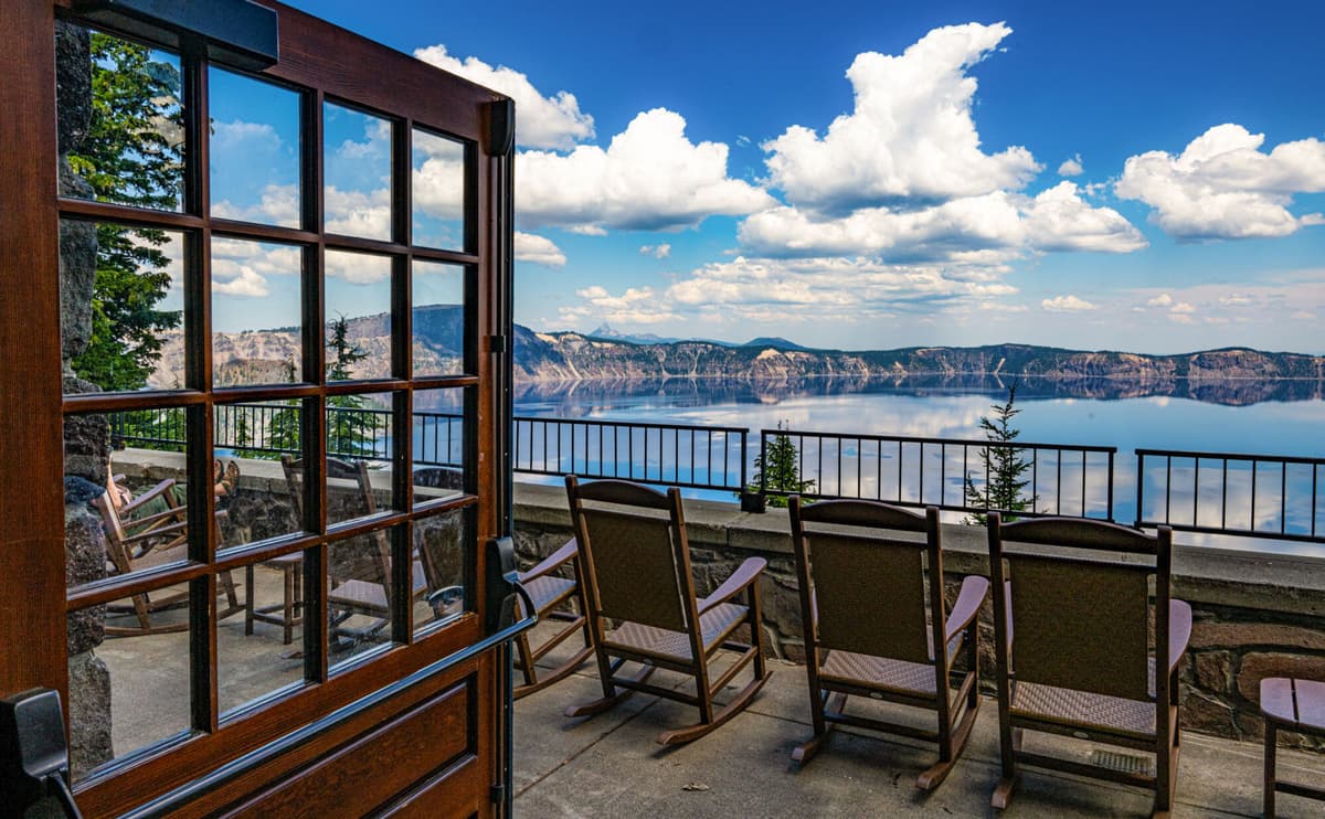 Visiting Crater Lake National Park This Summer? These Are the Places to Stay