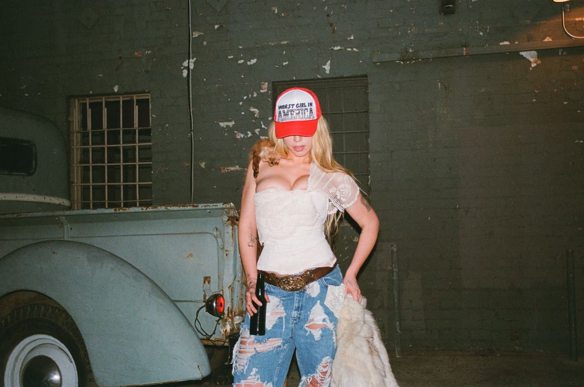 Slayyyter Drops New Song “Broke Bitch Free$tyle”
