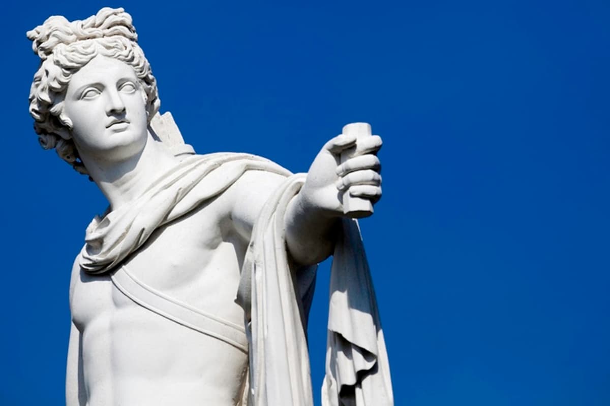 Apollo Beats Target on a Hybrid Fund with $6.5bn Close
