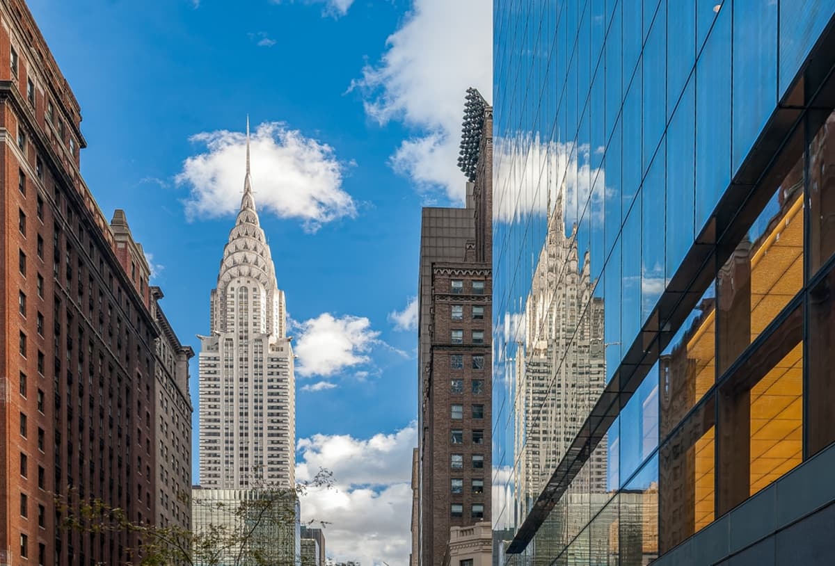 Cravath Exits Mount as Sidley Hires Capital Markets Partner in New York